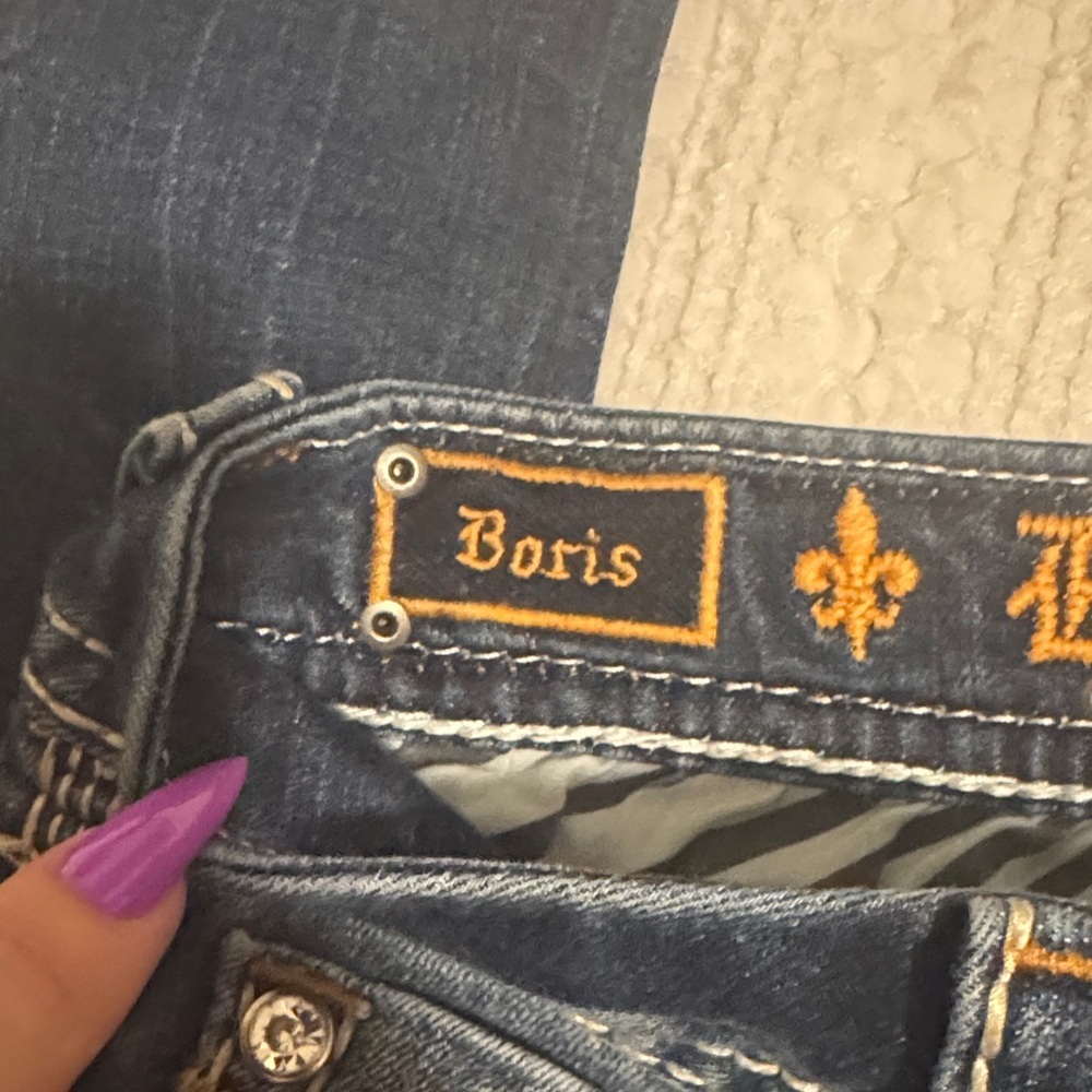 Rock Revival Women's “Boris” Distressed Skinny Jeans. 25. Like New!! - Picture 3 of 9